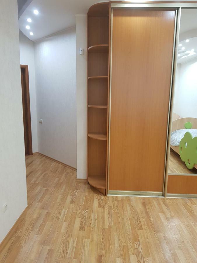 Апартаменты На Люстдорфской Odesa Exterior foto