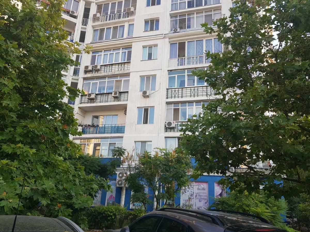 Апартаменты На Люстдорфской Odesa Exterior foto